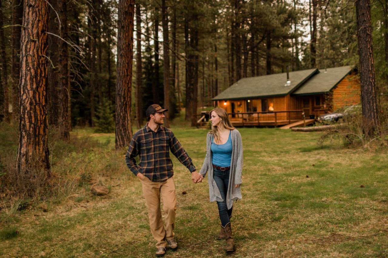 Lake Creek Lodge Camp Sherman エクステリア 写真