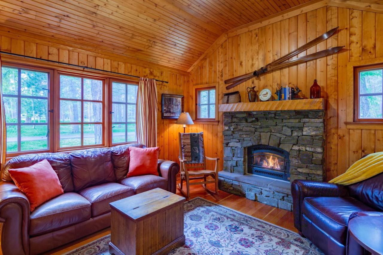 Lake Creek Lodge Camp Sherman エクステリア 写真
