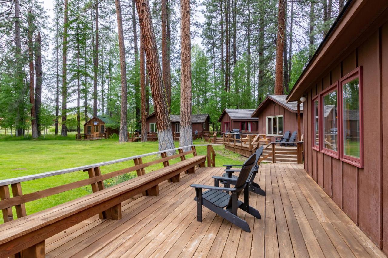 Lake Creek Lodge Camp Sherman エクステリア 写真