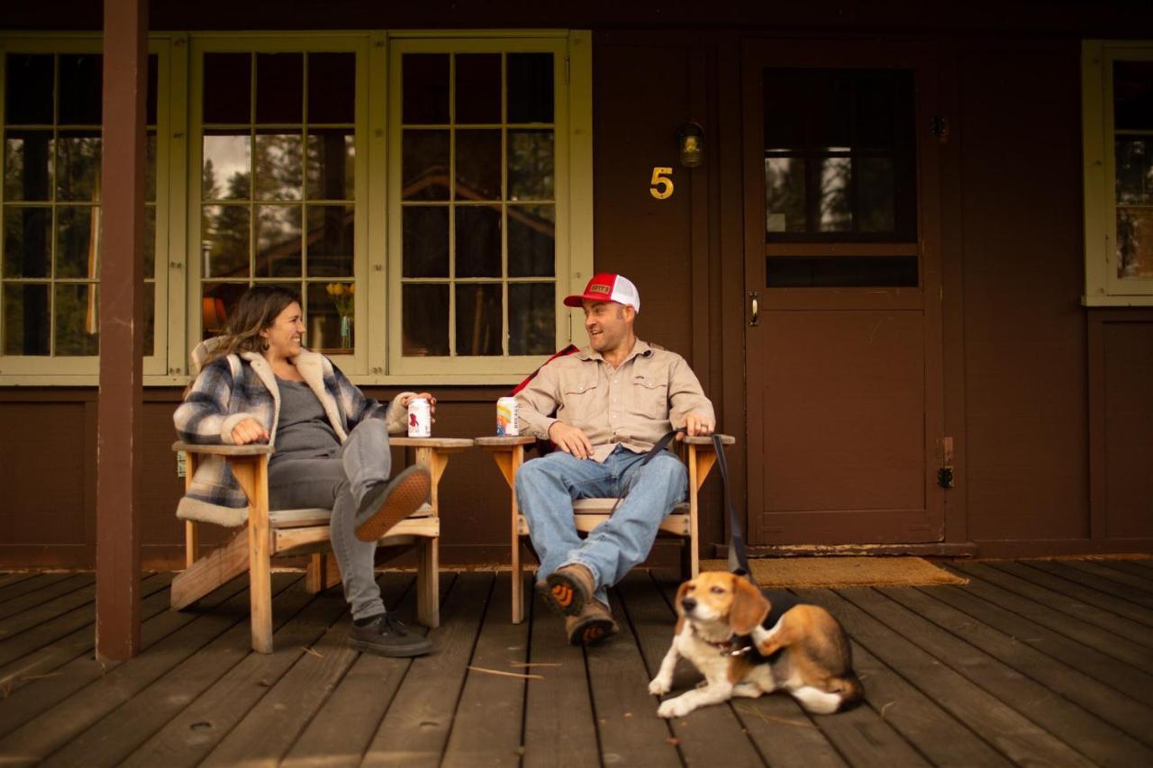 Lake Creek Lodge Camp Sherman エクステリア 写真
