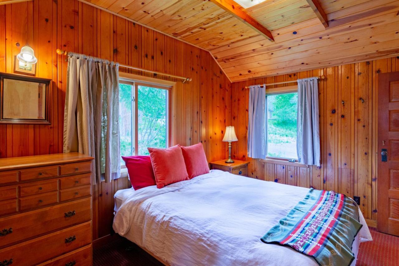 Lake Creek Lodge Camp Sherman エクステリア 写真