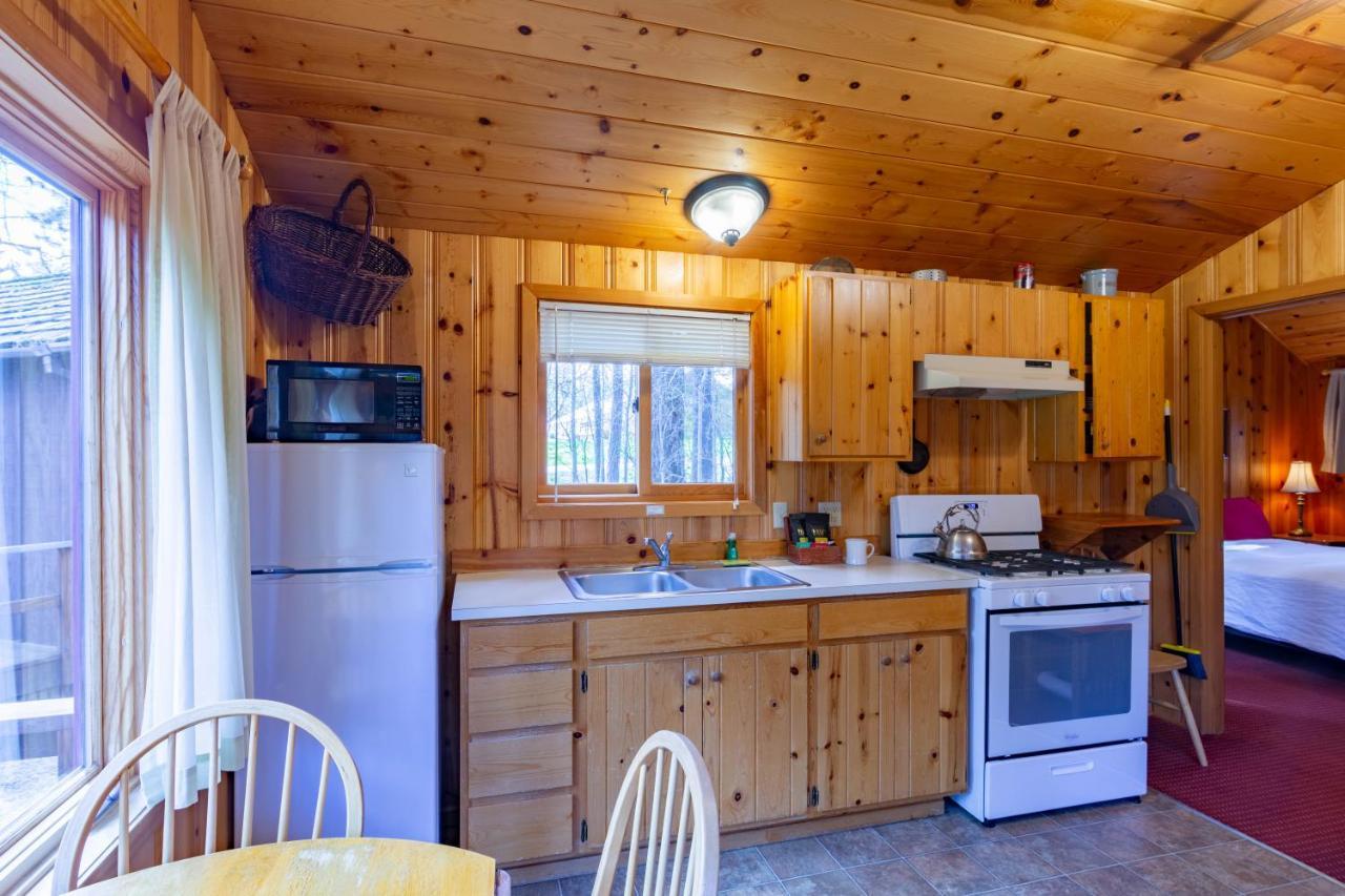 Lake Creek Lodge Camp Sherman エクステリア 写真