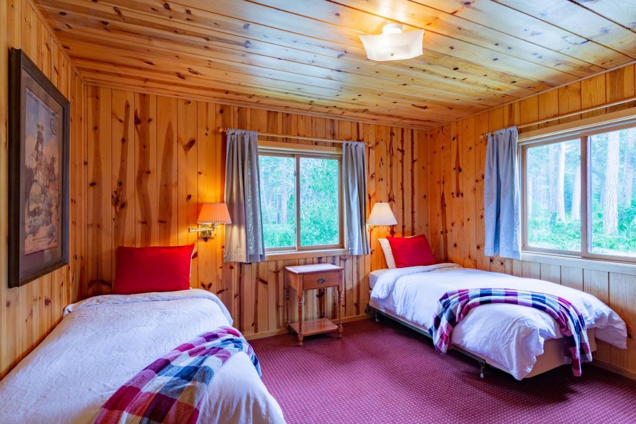 Lake Creek Lodge Camp Sherman エクステリア 写真