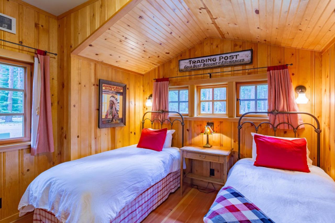 Lake Creek Lodge Camp Sherman エクステリア 写真