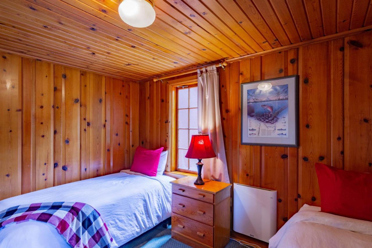 Lake Creek Lodge Camp Sherman エクステリア 写真