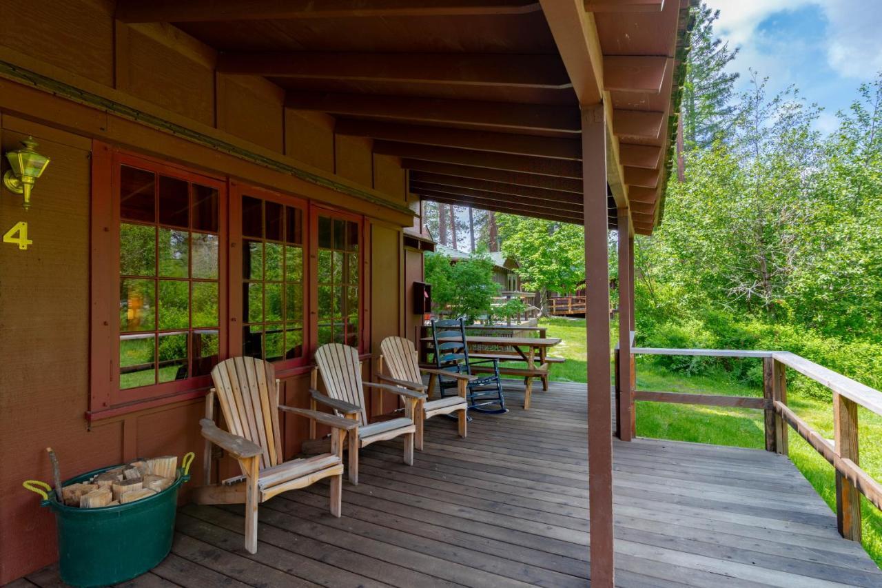 Lake Creek Lodge Camp Sherman エクステリア 写真