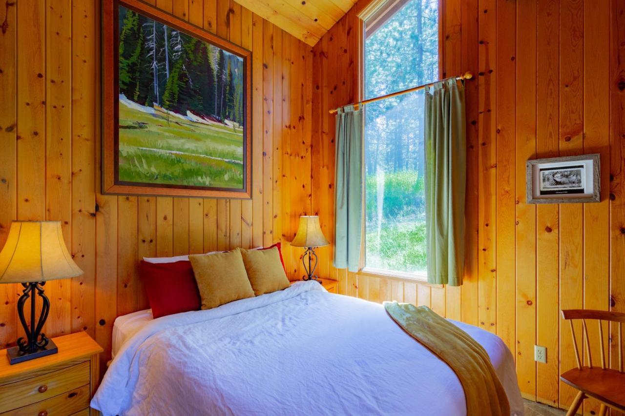 Lake Creek Lodge Camp Sherman エクステリア 写真