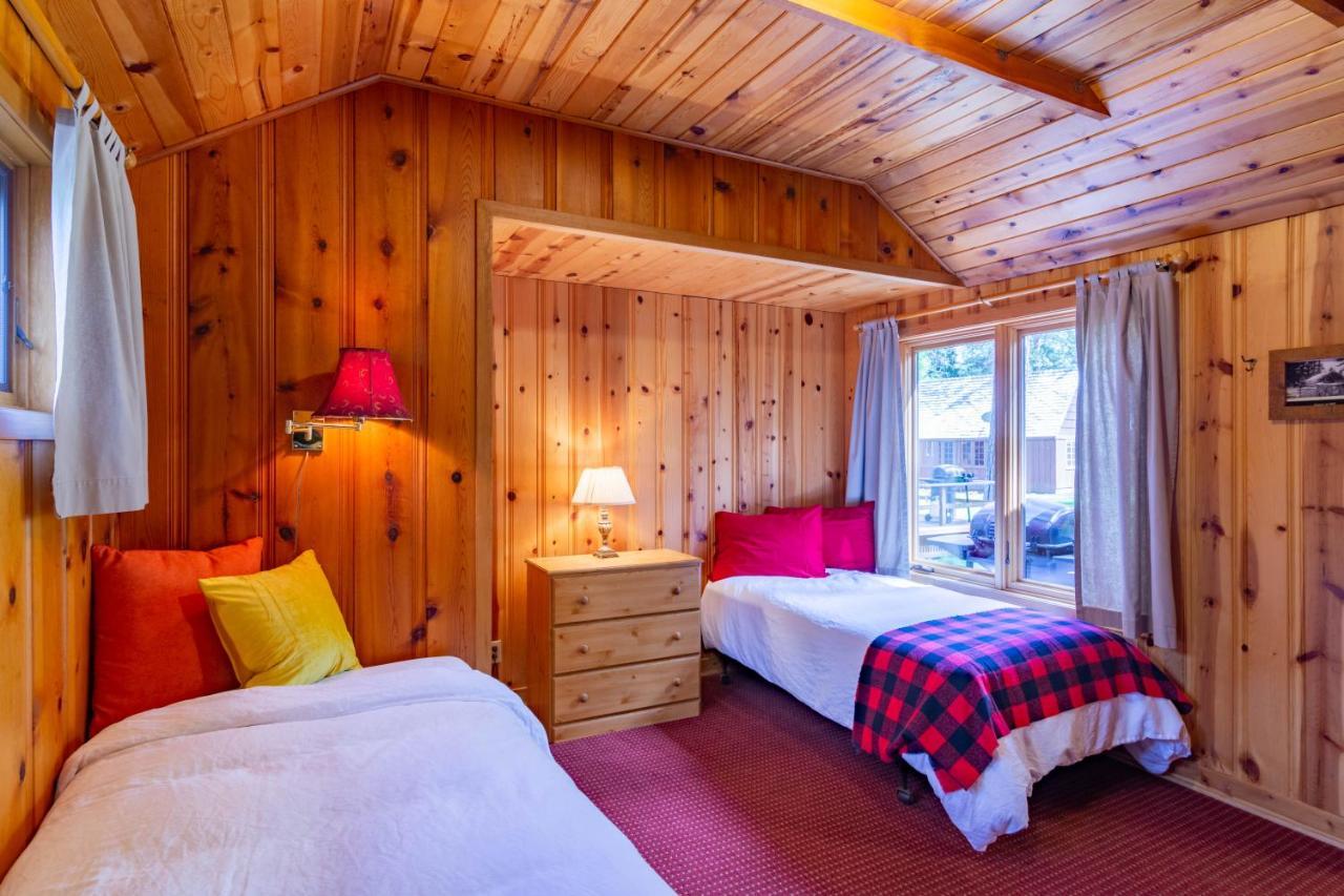 Lake Creek Lodge Camp Sherman エクステリア 写真