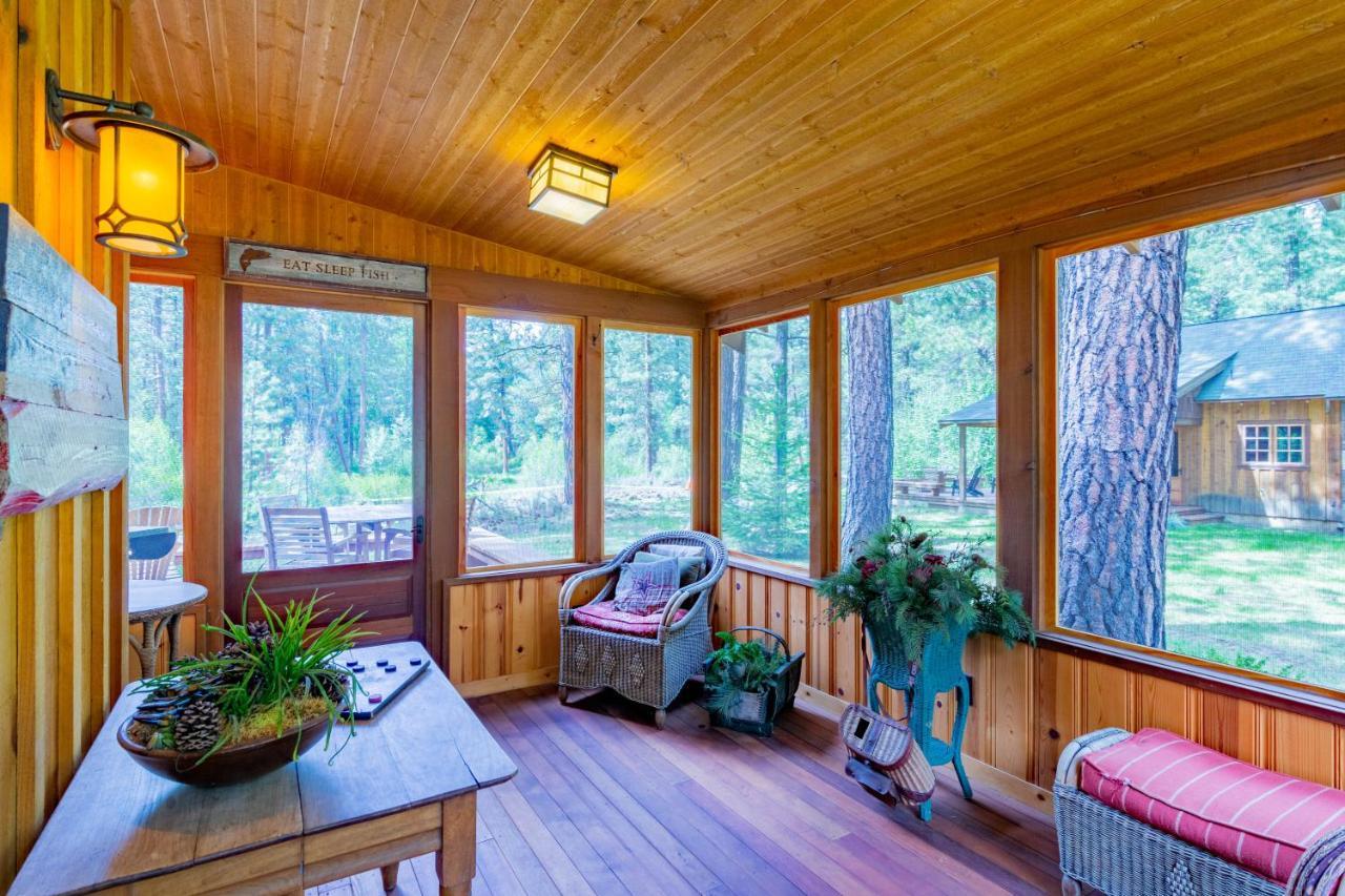 Lake Creek Lodge Camp Sherman エクステリア 写真
